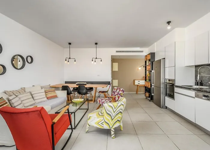 Spacious 3 Bdr In Florentine