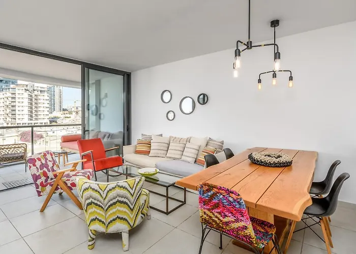Spacious 3 Bdr In Florentine
