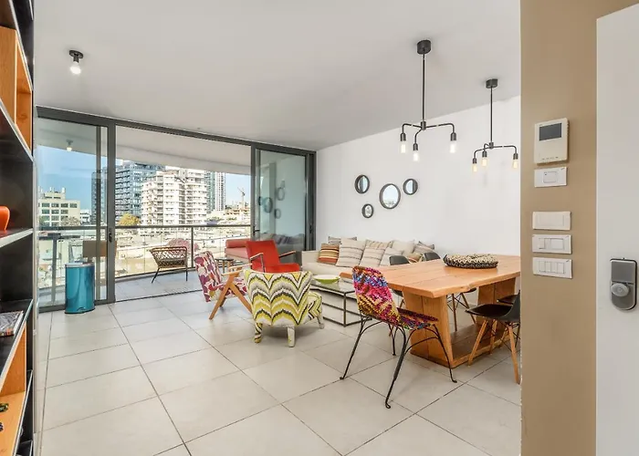 Spacious 3 Bdr In Florentine