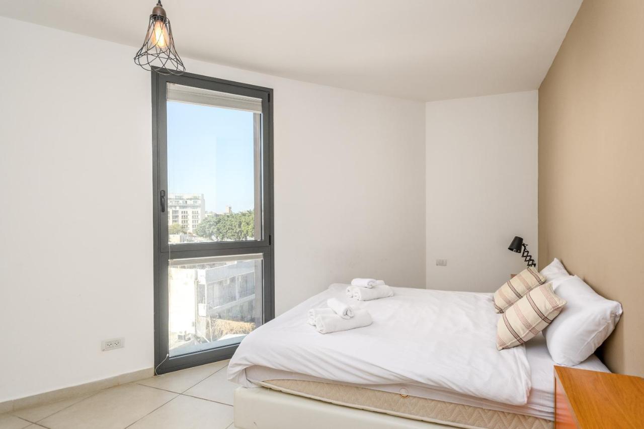Spacious 3 Bdr In Florentine * Тель-Авив